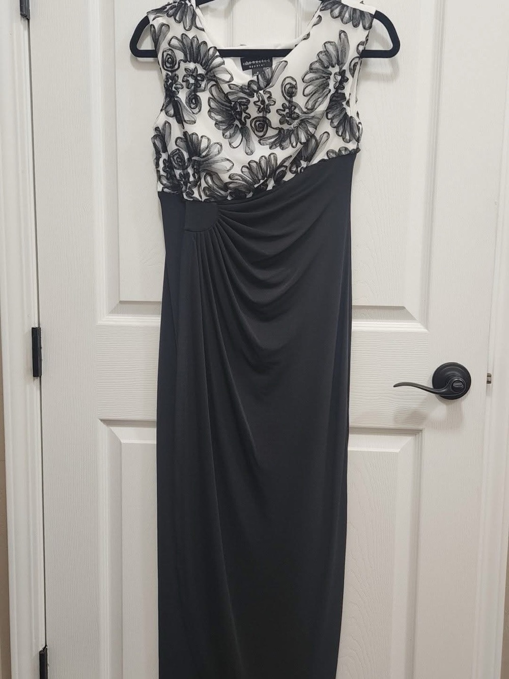 Vintage Connected Apparel Black & White Floral Bodice Maxi Dress